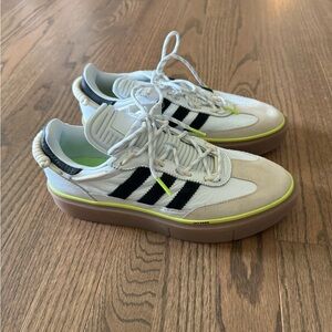 NWT Adidas x Ivy Park Beyoncé Sneakers Size 8